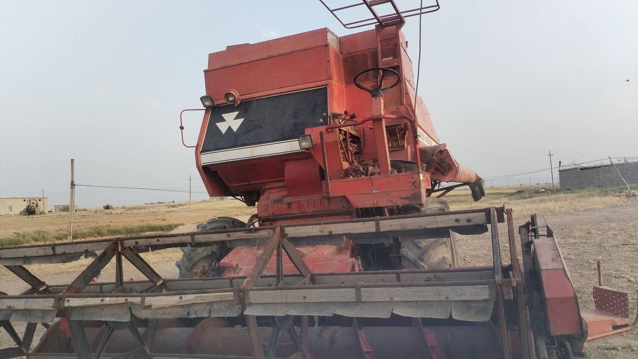 السلام عليكم عندي فورد سنا 2 للبيع جاهزات للحصاد تسعينات المكان صلاح الدين قضاء الشرقاط **********************
