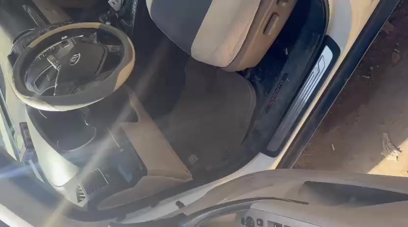 سورنتو 2013 وارد خليجي فول مواصفات للاستفسار الرقم التالي *********** اسيا *********** بوضع جيد جدا السيارة
