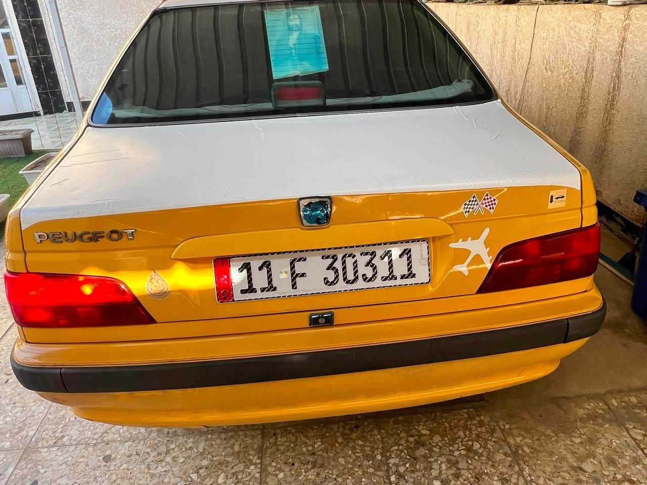 ياالله
سلام عليكم

 بيجو بارص موديل 16

سياره خير من الله تخبل نصبتهه 

 من عده هلالات خلفي بيهن صبغ شير فقط 

الباقي كفاله عامه

السعر 47وبيها مجال

سيارة كلش كلش حلوة نظيفة مرتبة

مكفولة من كل كلشي  

محرك كير بشرط جديد  

كهربائيات وتبريد تدفئة كلها بشرط 

صدر امامي خلفي جديد 

مابيها اي شي مدوشمه عام سياره 

ويالة وتايرات  لوك عليها 

مصفره هيىة وغرامات.

الاستفسار ***********
مكاني بغداد الشعب / حي البساتين
