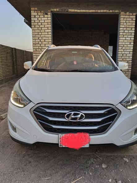 توسان خليجي 2013 سياره حلوه بيهة صبغ قليل بجنطة السونار موجود وبيهة بارد بجاملوغ الخلفي السعر 145$ وبيهة مجال للاستفسار ***********
