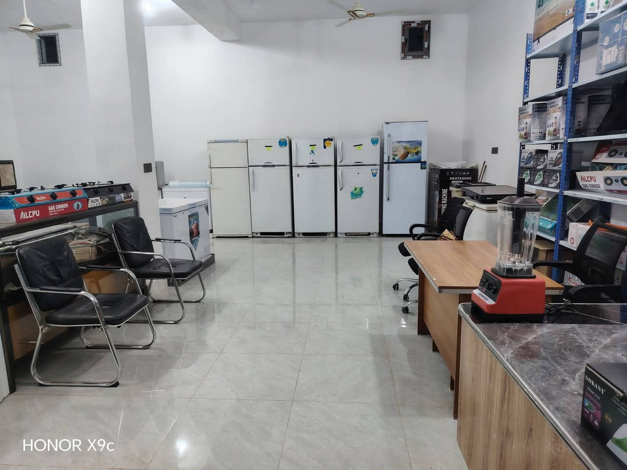 غراض مستخدم وجديد للبيع الاستفسار عل رقم 📱 ***********
