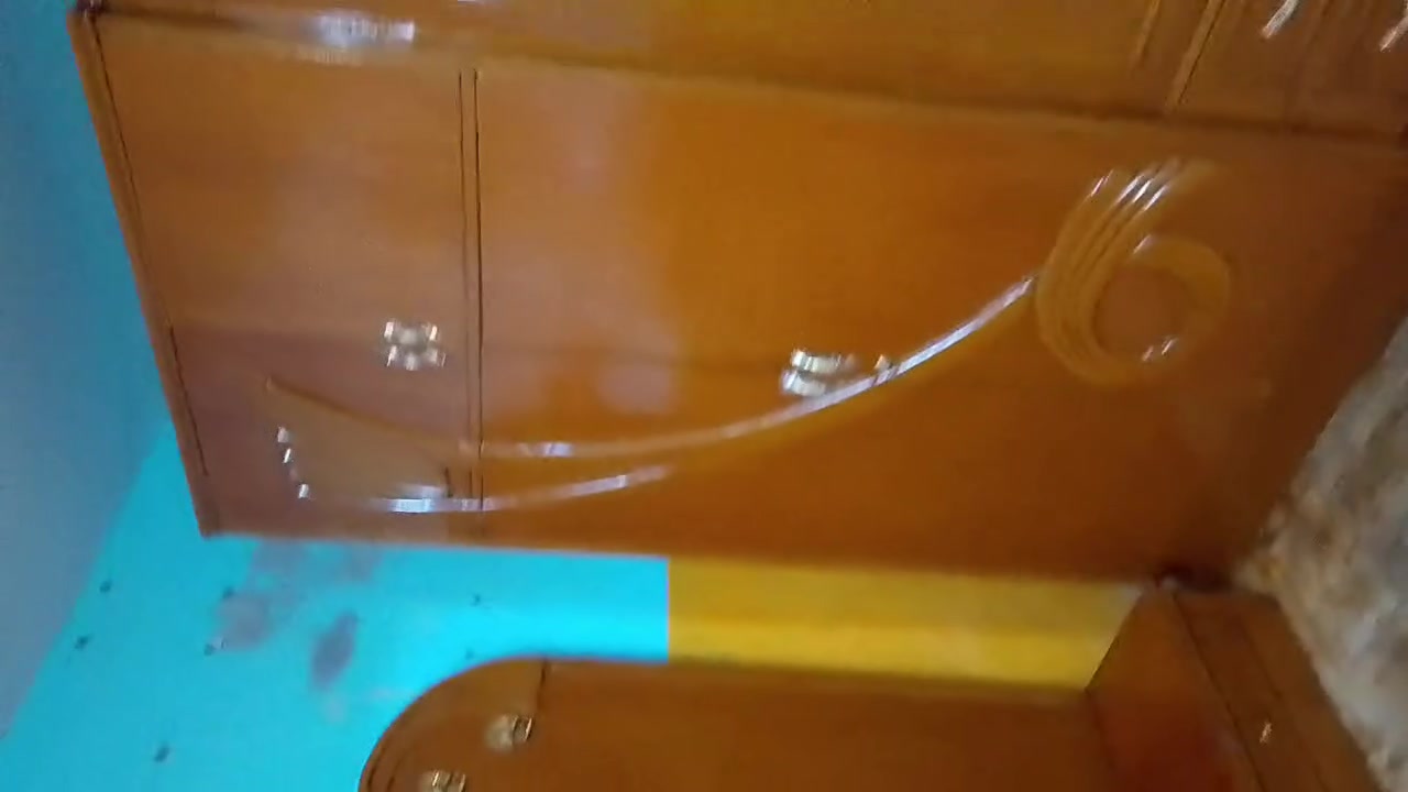 معرض ونجاره الواسطي لبيع الغرف التسكام المستعمل والجديد غرفه ام السته قاطين تسكام العنوان كوت حي الجهاد للاستفسار***********
