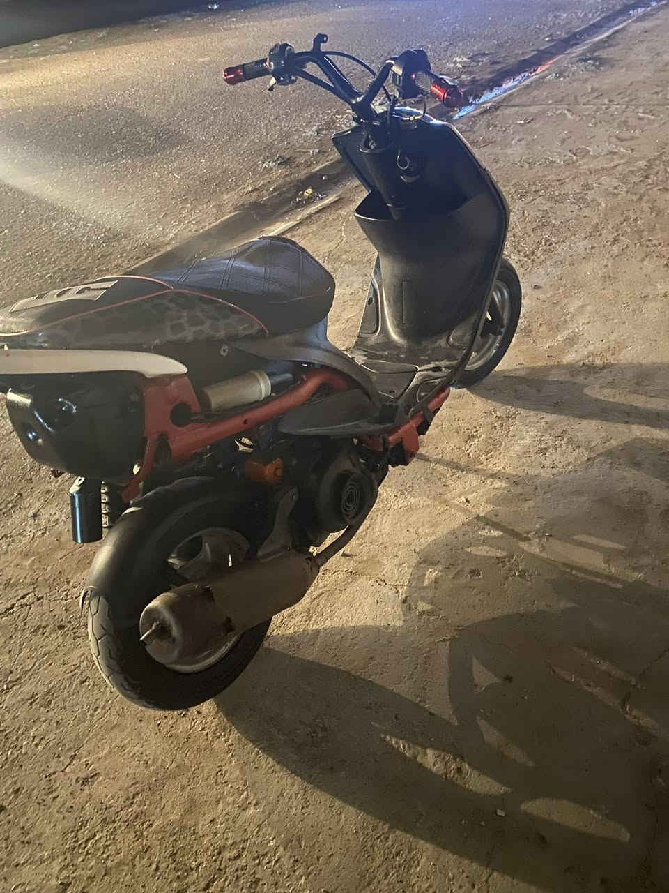 سلام عليكم دراجه ماكس عدله مكينه ٥٥ شلعه معدل كلجات رياضي دبل خلفي رياضي شوته اربع ولفات دراجه لبيع سعر خاص رقمي ***********
