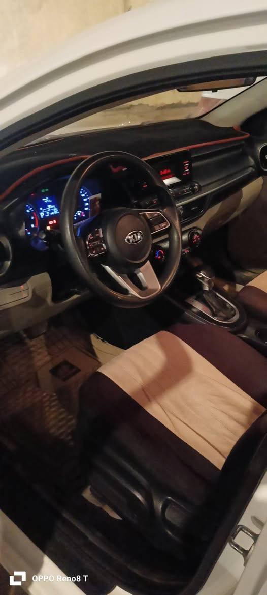 سيراتوا للبيع خليجي موديل 2019 رقم بصرة الانگليزي الجديد بيه ضربة بالمدگر الخلفي ومصلحة بارد بدون صبغ وبيه الجاملغ الامامي مامقسم ماشية 148 السعر 140 العنوان البصرة الجمهورية الاتصال على الرقم *********** السنوية تنتهي بشهر السادس 2026
