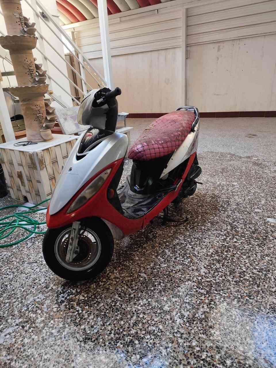 السلام عليكم كامكو جي فور للبيع كهربائيات كلها شغاله سلف هندر شلعه و معدل تشگ الگاع محرك شرط حاويه ما مفتوح  صوت ما تسمعله ما ناقصها اي شي بيها بس لاستيك ولف و شرط حتى ما مبين وياها كفرات بلاديه مختمات سعر 280و بيها مجال شي قليل مكان نجف


**إذا كنت صاحب هذا الإعلان وتريد حذفه لأي سبب، رجاءا أرسل رسالة إلى الدعم الفني**