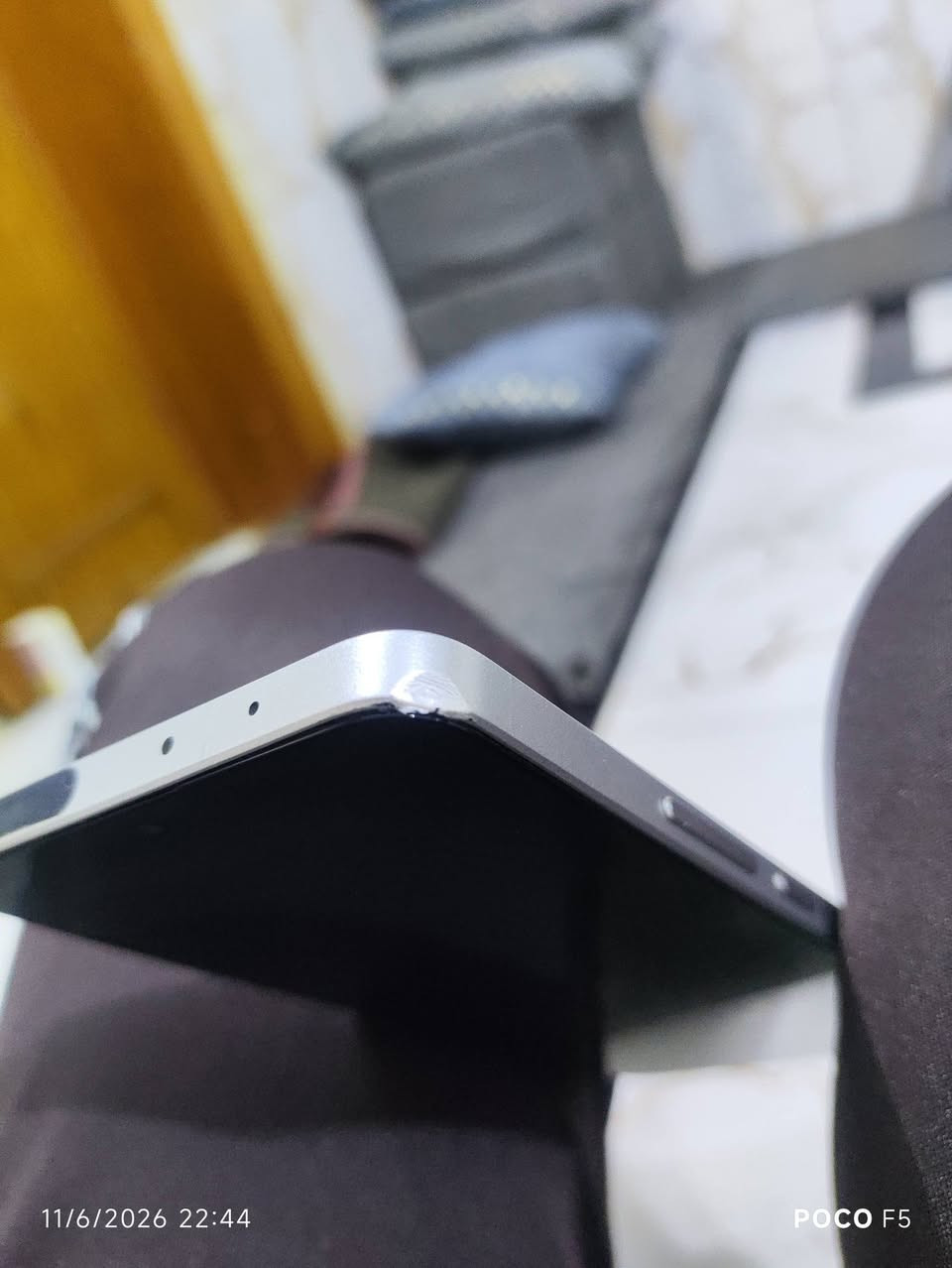 للبيع
بوكو X6 PRO 5G
120 فريم ببجي
الشاشه 120 هرتز
المعالج دايمن سيتي 8300 الترا
الجهاز وگع مني وتضررت الشاشه مالته استخدامه مو اكثر من 9 اشهر ملحقات كامله 
ومكان الوگعه مالته كدامكم
مكاني كربلاء الطاقه قرب مركز حي العسكري
اني ماخذه ب320 
واريده ب200 وبي مجال للطيبين ولحد يكسر بالسعر رجائاً


**إذا كنت صاحب هذا الإعلان وتريد حذفه لأي سبب، رجاءا أرسل رسالة إلى الدعم الفني**