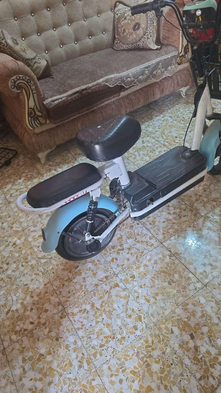 سلام عليكم  اخوان دراجه شحن للبيع خلل بصيط بطاريه فقط سعر ١٥٠الاف  مكاني بابل القاسم ***********
