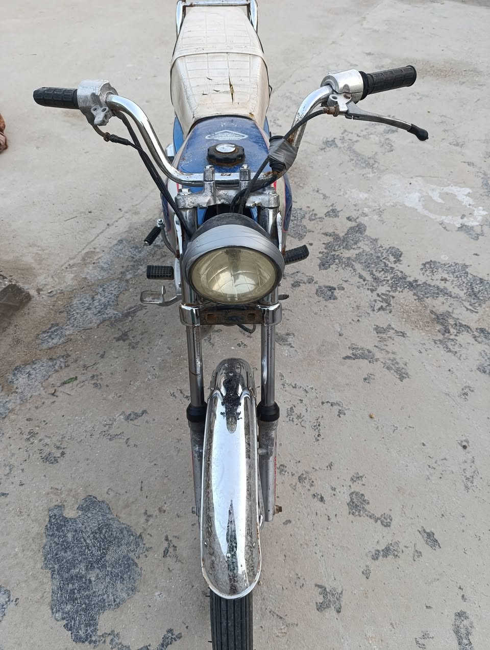 دراجه تايگر للبيع موديل ١٩ اوراق اصولي
محرك وشاصي شرط ونضافه شوفت عينك دراجه عوزه غسله سعره ٤٠٠ وبيه مجال هذا رقمي ***********
