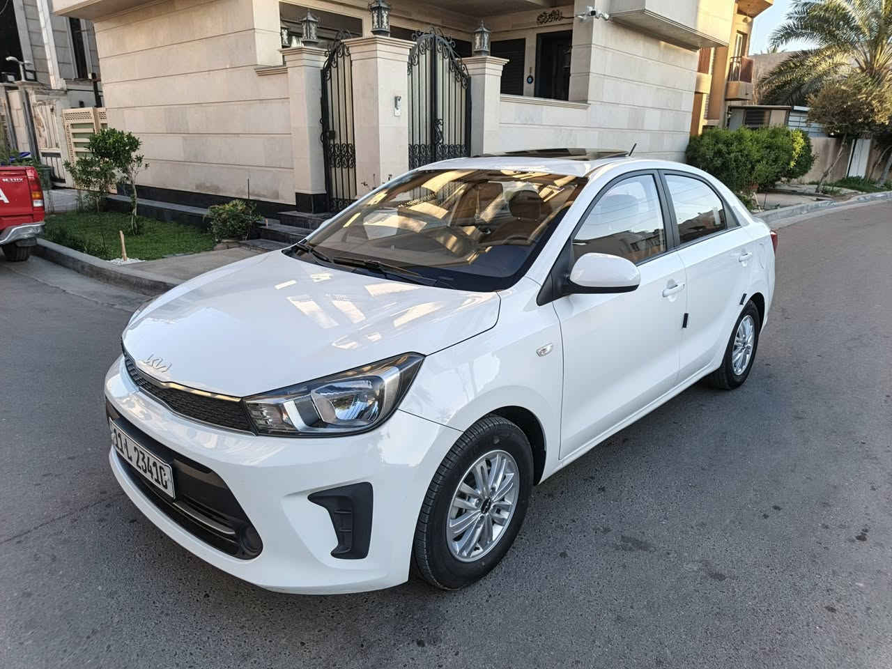 للبيع  كيه بيكاس موديل 23 
ماشيه 17 كفاله شركه 
السياره خير من الله 
فول موصفات عده البصمه 
المكان الاعظميه 
السعر 120 باسمي تحويل ثاني يوم 
***********
