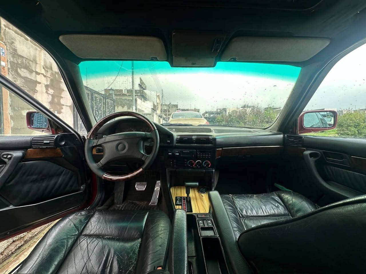 سيارة BMW 525I- 1993
رقم دهوك سنوية و وكالتها موجودات اصولي.
​المحرك: 525 بلاد، مكينة مثل الساعة تشتغل لا تبخير ولا حماوة.
​الگير: بدون أي ملاحظات سليم بشرط الفحص.
​البودي: لون ماروني مميز السيارة مصبوغة عام للجمالية فقط صبغ درجة أولى 
​الداخلية: غرفة جديدة ونظيفة جلد کهربائی فول  ومرتبة مصروف عليها من ضمن الكماليات
​الإضافات والكماليات مصروف عليها 40 ورقة :
​نظام جكات هوائي (Air Suspension): تنصية وتعلية السيارة بنظام هوائي درجة أولى بالعراق بلمسة زر، شغل مضبوط ومكلف.
​كماليات كاملة: السيارة متعوب عليها وجاهزة من كلشي.
​السعر المطلوب: 85 ورقة ​بيها مجال بسيط للشراي.
​الغرامات: عليها 10 أوراق غرامات (تخصم من السعر بعد المعاملة مباشرة)
ملاحظة: السيارة مال جناي وشبعانة صرف، دك سلف واطلع وين ما تريد.
سەیارەکە رقم دهۆک وكاله وتحويل بشرط 
  
گێر و مکینە 525 بیلاد بێ بوخار و حماوە هەستان بە شەرت 
ڕەنگی ماڕۆنی تۆخە عام سبوغ کرایە لۆ جوانی  ،سەیارەکە مەسرەفەکی زۆری لێ کرایە تا ‌40 وەرەقەی مەسرەفە بە ناوغورفە جلد فول کهربائی و کمالیات و هەروەها سیستمی هەوای (air suspension) دبل کۆنترۆڵ و تحکم بلند و نەوی کردنی سەیارەکە تایە دەتانی تەحەکم پێ بکەی فول vip سیستەمەکە لە لای باشترین وەستایەکانی هەولێر چاک کرایە سیستەمی هەوای سەیارەکە لە دەستی کەسەک بووە ماندی نەکرایە وەسرەفەکی زۆریش لێ کردیە  
سەیارەکە جاهزە و داوای 85 وەرەقەی لەسەر دەکرێ مجال برایانە لۆ مشتری و غەرامەش ‌10 وەرەقە لەسەرە پاش معامەلە دەگەرێندرێتەوە

*********** أربيل, العراق
