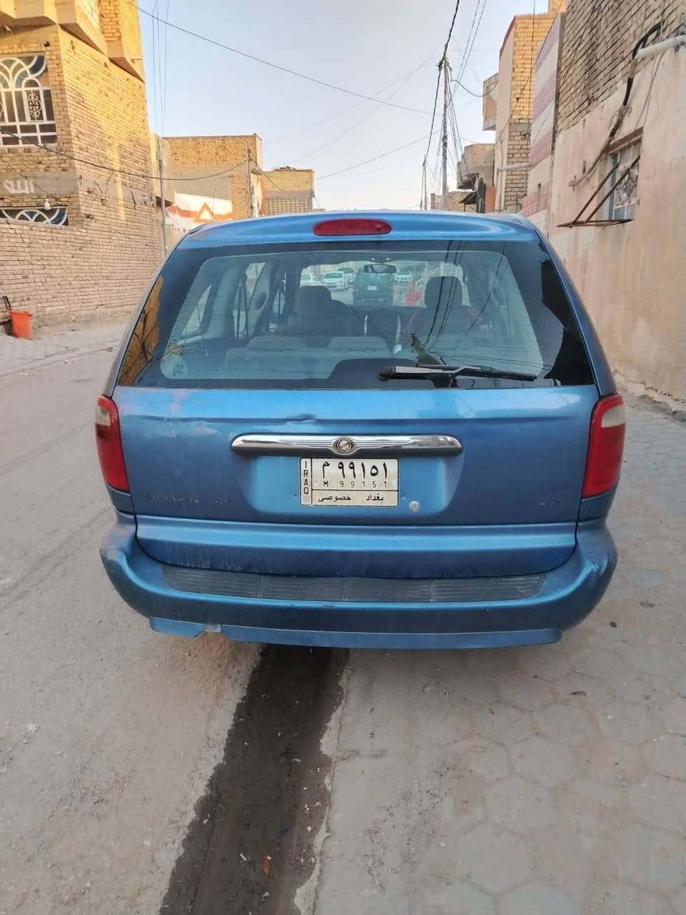 كرايسلر تاون كانتري 2007
سنويه لغايه 2027 بسمي 
مكينه 3300 تبريد قطعه وحده ضربه خفيفه بجاملغ الخلفي صوب السائق والباقي كفاله بدون صبغ
السعر 76 وبيها مجال للاتصال *********** النجف, العراق

