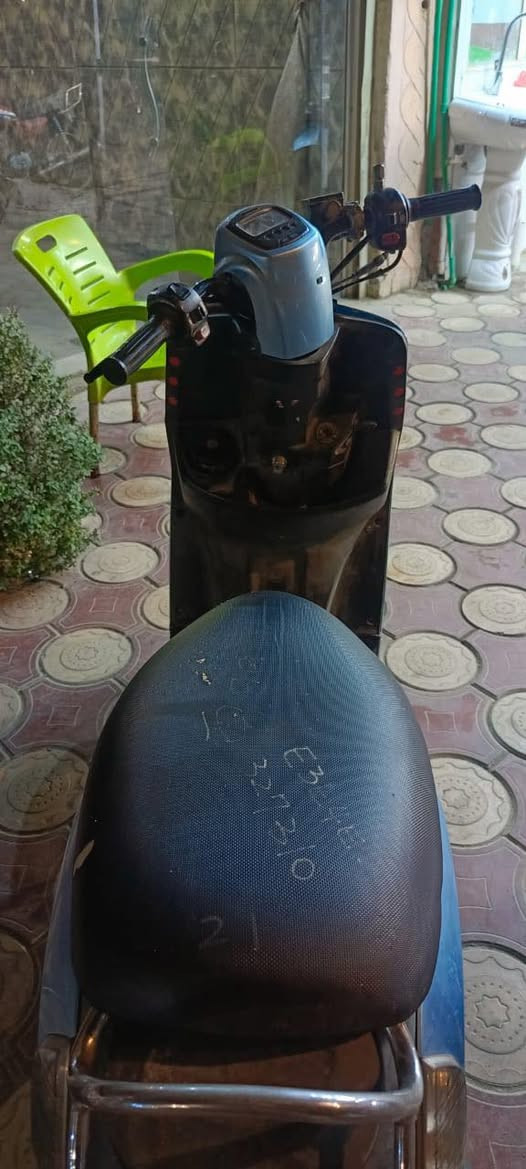 اسلام عليكم شباب مكلف بل نشر 
دراجه بوليس جديده الصوره ظالمتهه 
مكان طريريج السعر 700وبيهه مجال 
رقم راعي الدراجه ‭0771 429 6549‬
