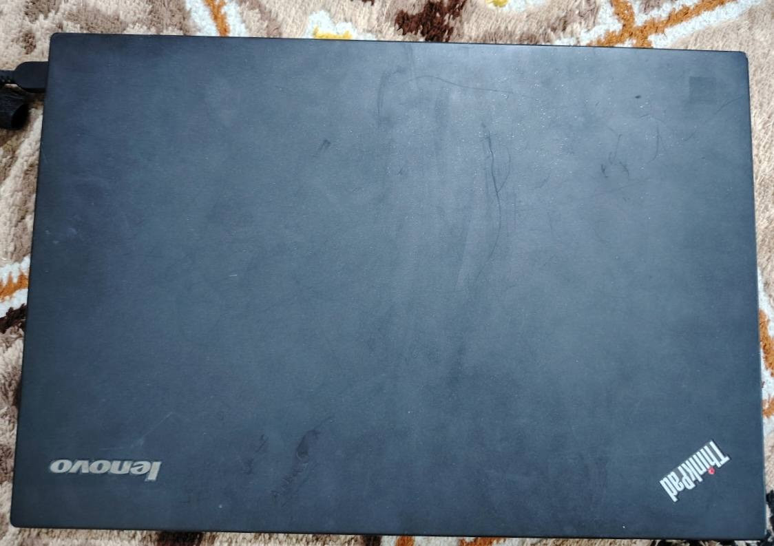 لابتوب (Lenovo T550)

لابتوب يفيد العاب و تصفح و دراسة حجمه جبير نظيف بس شوي ضهرة 

مواصفات
ذاكرة 1T تقريباً
الرام 8G SSD
المعالج كوراي i7 2250
النظام اوبونتو (لينكس)
شاشة 60 HZ
* لابتوب شغال بس بدون بطارية يشتغل فقط شحن و شاحنته الي عدي ضعيفة بس شغال ١٠٠٪ شرط الفحص + وياه هدية ماوس 

السعر 130 وبيه مجال
التواصل و باقي التفاصيل ب الخاص و تدلل


**إذا كنت صاحب هذا الإعلان وتريد حذفه لأي سبب، رجاءا أرسل رسالة إلى الدعم الفني**