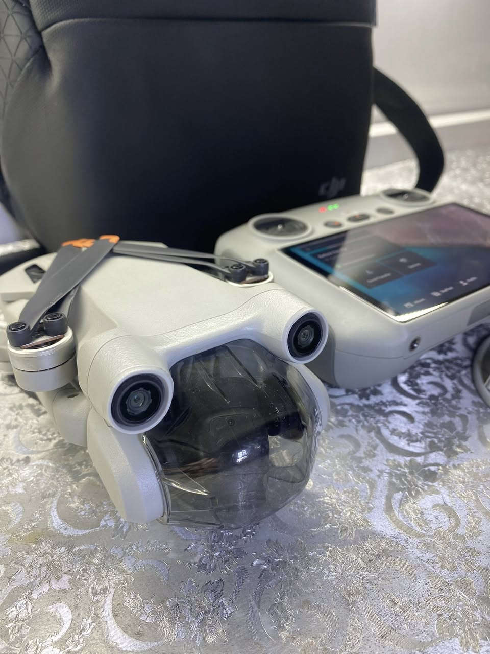 dji mini3pro singl  سمارت درون
پاتري پلاس ٤٠ دەقة یطیر
نظيفة ومرتبة جدًا..
95%بالمائة نظافة
950الف
ماعندي توصیل بس داخل اربیل اکو


**إذا كنت صاحب هذا الإعلان وتريد حذفه لأي سبب، رجاءا أرسل رسالة إلى الدعم الفني**