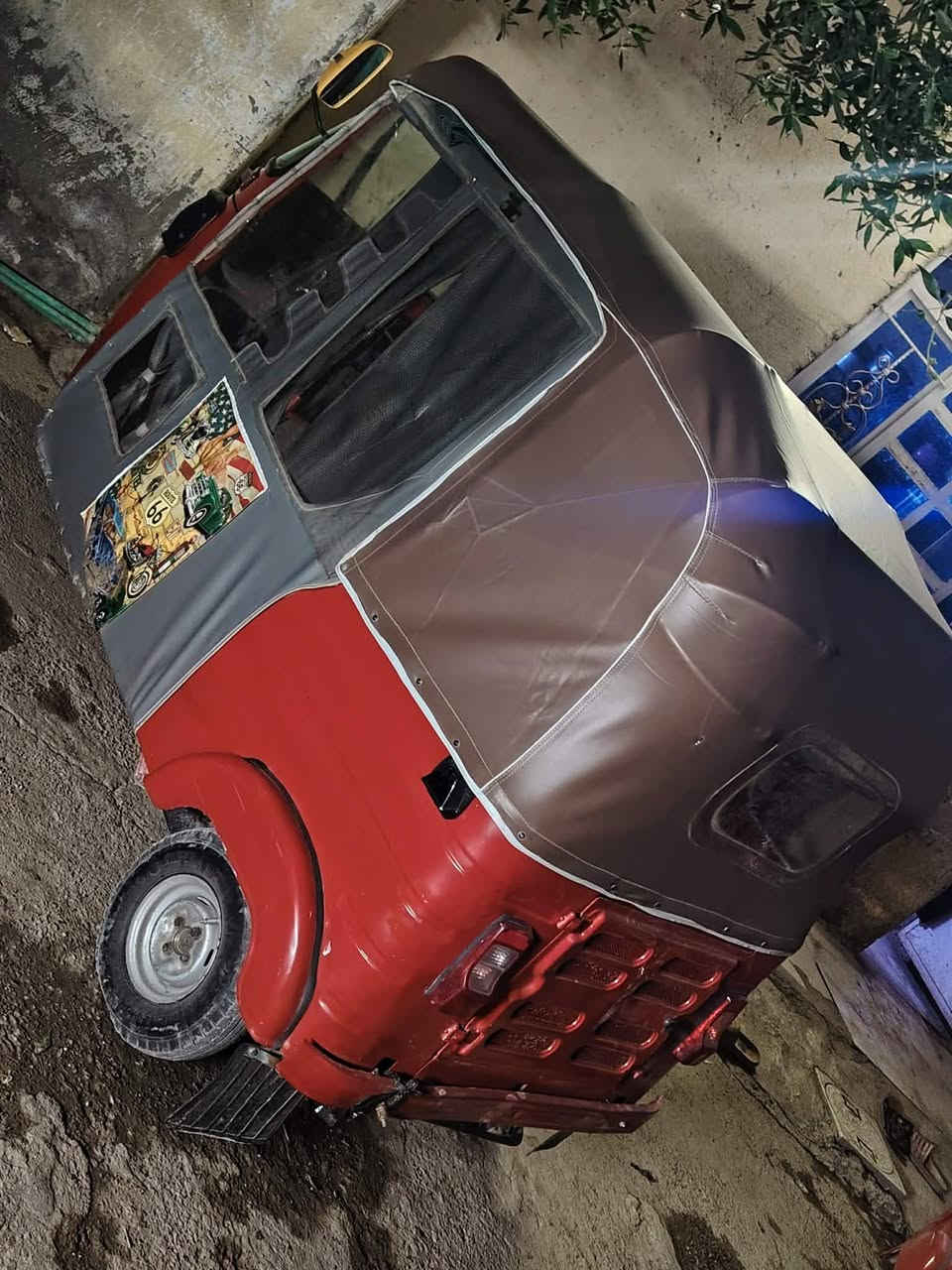 سلام عليكم تكتك موديل ٢٠١٨ شهر ٨ و بيه مكينه ٢٠ مكاني سبع قصور شارع ابو احمد *********** ورقم الهاتف الثاني بي واتس ***********
