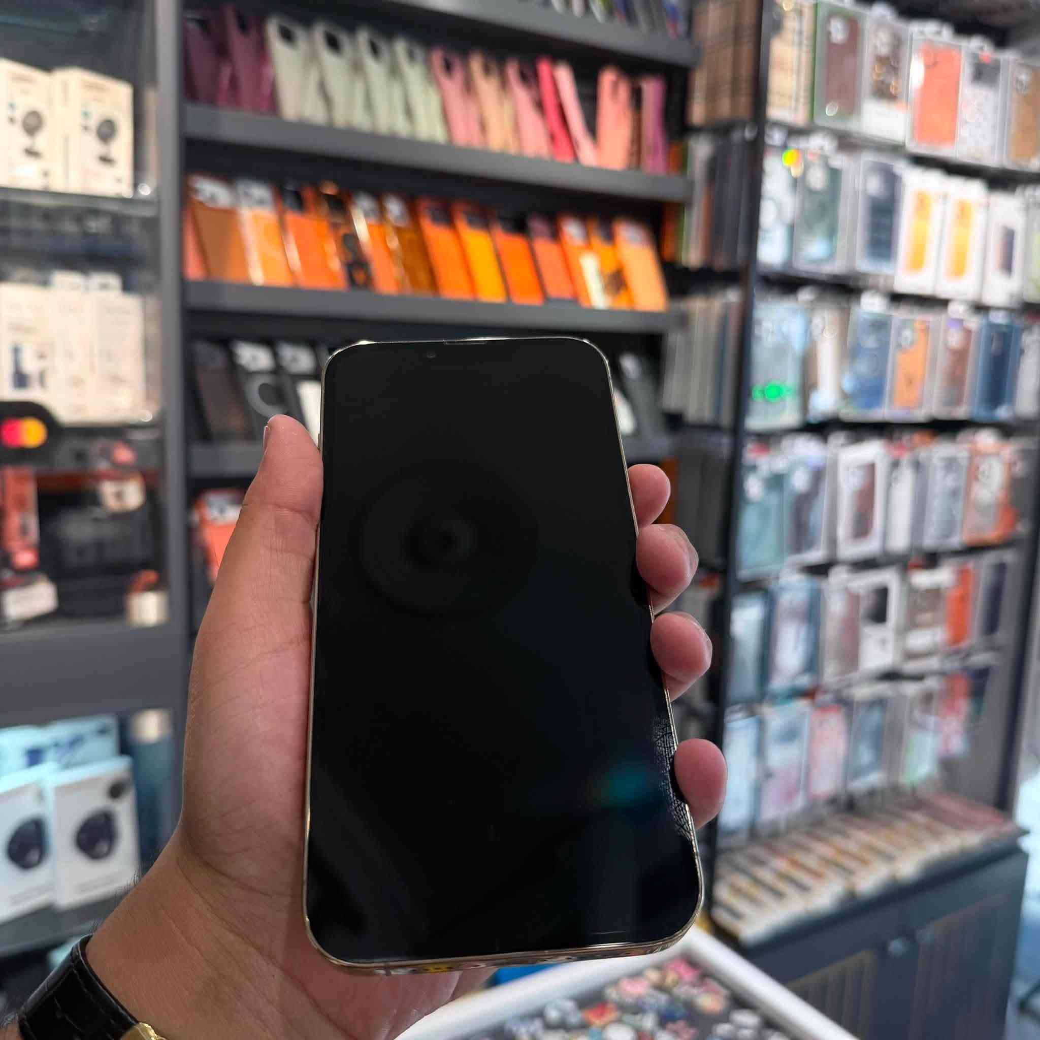 ايفون 13 pro max
لون ذهبي نظافة تامة ، البطارية 80🔋 ، الذاكرة 256
السعر : 750 الف 
📍بغداد العامرية - شارع العمل الشعبي - مجاور عمارة نيكست لڤل
براند للموبايل
***********
