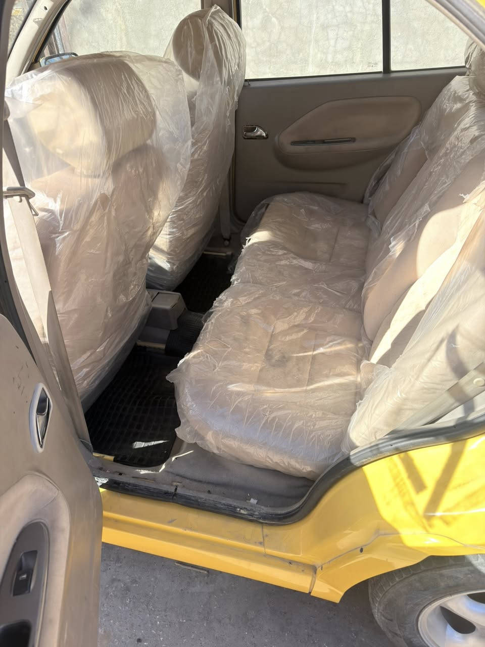 سلام عليكم مرخصت صاحب الاكروب للبيع سياره شيري كوين موديل 2009 رقم بغداد بسمي السنويه تنتهي سنة 2028 ال سعره 30  وبيه مجال مكاني كربلاء *********** الرقم الثاني ***********
