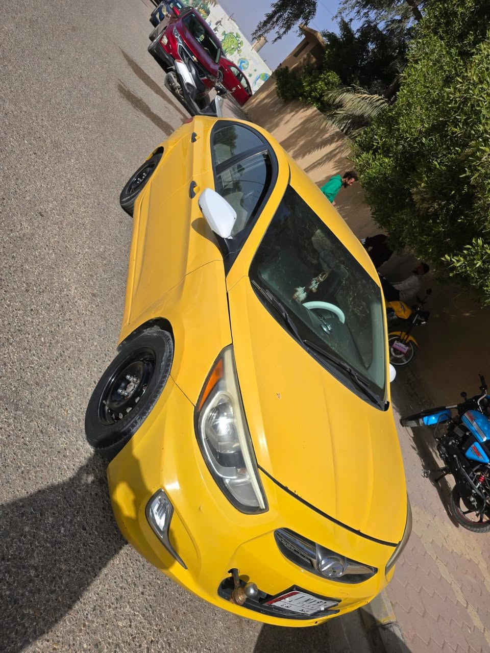 السلام عليكم اكسنت امريكي جي دي اي 2015 مصفره هيئه وغرامات السياره بسمي بيها بنيد وجاملغ مال امريكا مكاني واسط سياره جاهزه تبريد شاشه دوشمه ***********/***********
