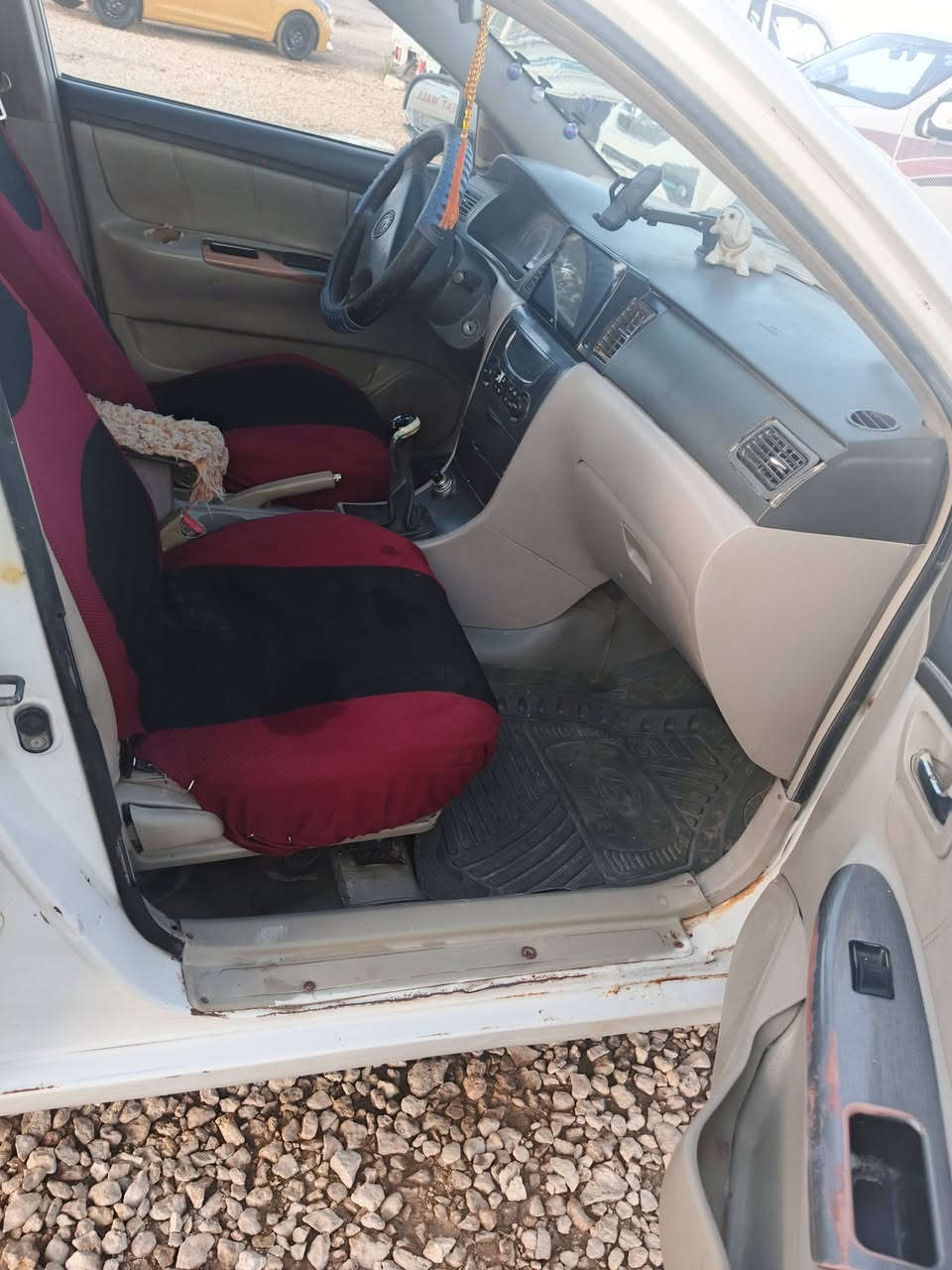 السلام عليكم سياره جيلي البيع موديل 14 بيهه باب الاخير وجاملغ الباقي مكفوله مكاني الديوانيه الحمزه الشرقي سعر 50 وبيه مجال نتصال علئ رقم ***********
