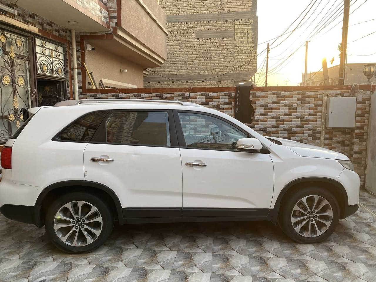 سورنتو 2015 خليجي 
مكفوله
ماشيه 93
العنوان حله 
***********
