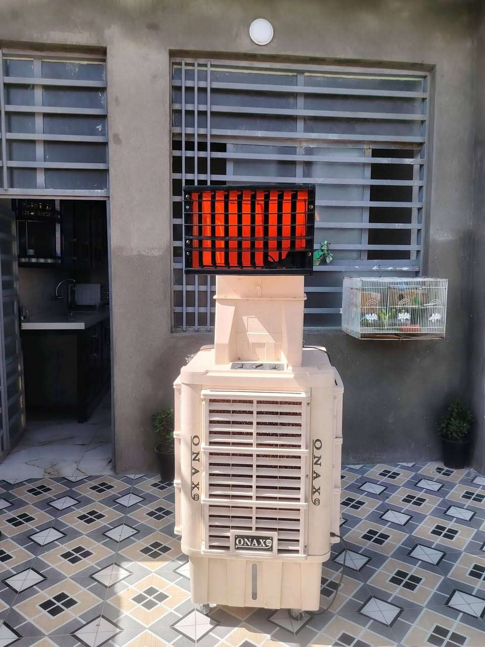 السلام عليكم مبردة للبيع نضيف
السعر 225 وبيه مجال الاتصال على رقم ***********
