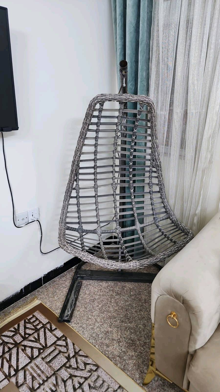 مساءالخير على الجميع عندي غراض مالت بيت كامل كلهن نظيفات وقليل الاستعمال 
غرفة نوم تركية من هوم الحسيني سعرهة650بيه مجال بسيط
قنفات 2كبار 6مقاعد شغل نجار توصاه سعرهن350 طباخ 4عيون مصري فريش نظيف كولش قياس60*60 سعره 125 جرابي عدد 2ام النفر الوحدة ب75استخدام قليل كاونتر مترتين وربع مرمر بيه ملحق سعره350 براد دنكا نظيف كولش الشبح وبيه ثلاجة سعره125 مرجوحة عش 65بدون فراش فراش جديد غير مستخدم نفر سعره35 ميز تواليت 45  بلازما حجم46سعره125