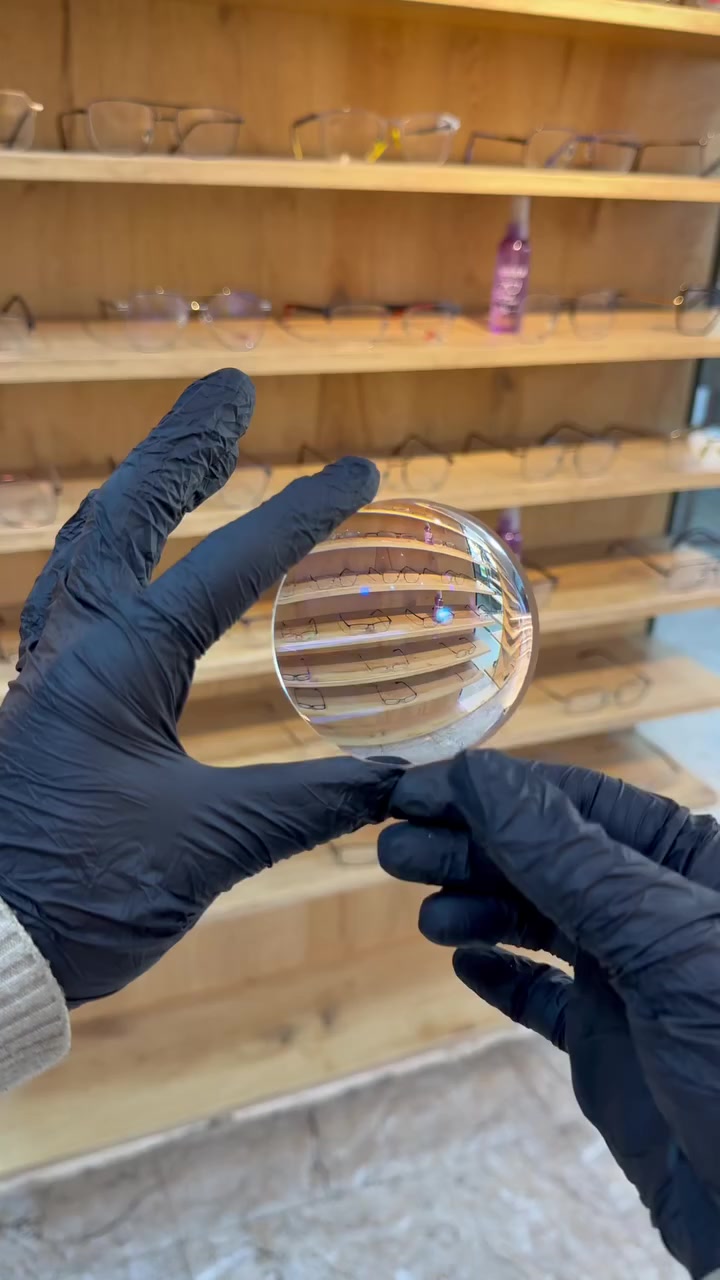 نشعر بعدم الإرتياح 👀 عند ارتداء نظارتك؟🔥
تعاني من سمك عدسات وحوافها ؟ 
ويؤثر على المظهر وشكل عينيك من الخارج؟ 
نذكر أن عيادتنا تقدم لك الحل المناسب 😍💛
اختيارك لنا يرتقي بنا إلى أفق جديد 
وثقتك تدفعنا لنكون الأفضل دائما .
للمزيد من المعلومات
يمكنكم الاتصال بنا أو زيارتنا في العنوان والارقام التالية .
الموقع : بعقوبة ، تحرير الفلكة الأخيرة
***********
