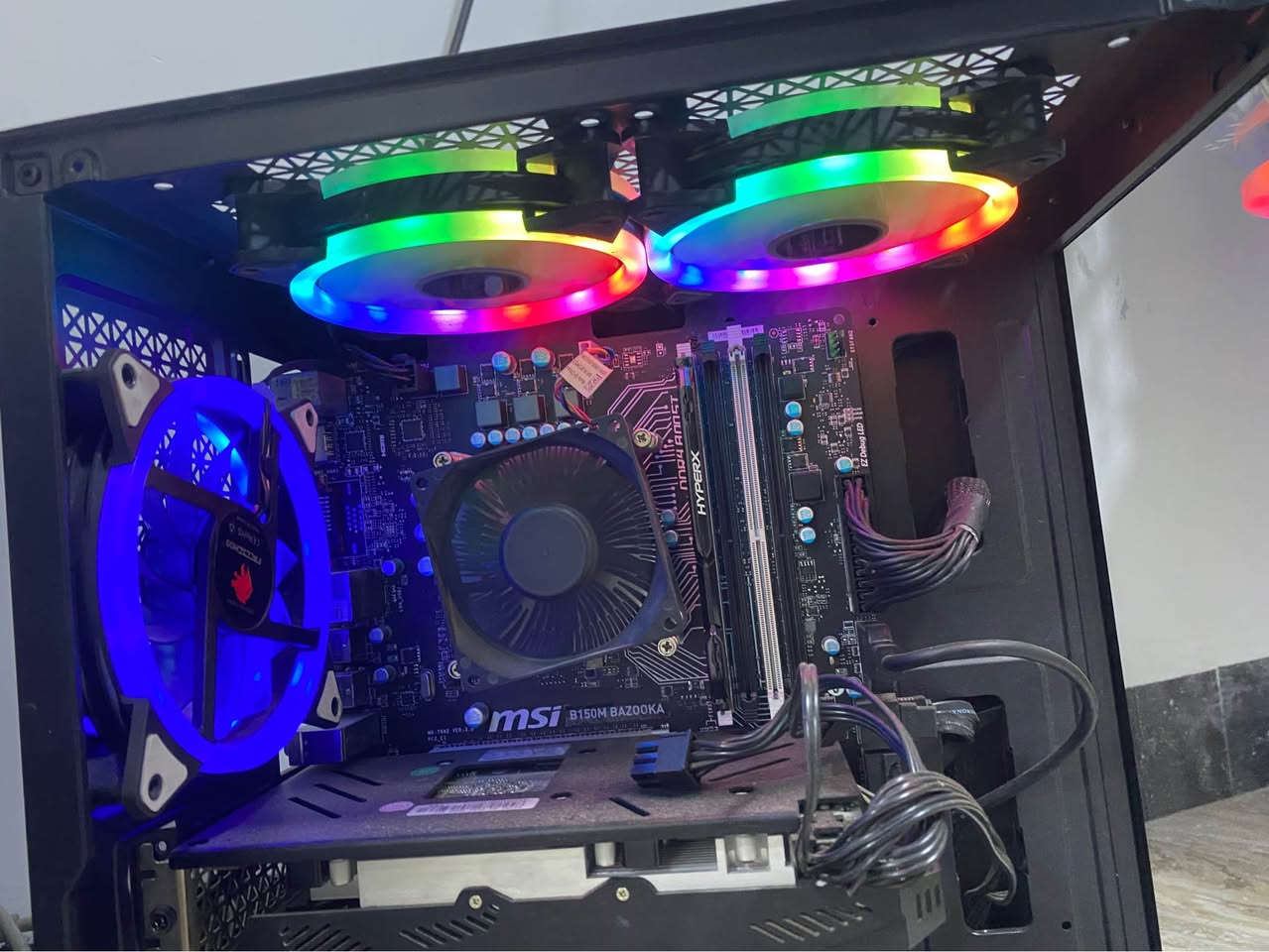 السلام عليكم 
كيس تجميعه كيمنك  
وندوز 11 pro اصلي
المعالج core i5-6500 cpu
مذر بورد MSI GAMING
Ram 16 DDR4 2400 hz
SSD 250 g
HDD 500g
كارت شاشه خارجي Gpu RX580 8g 2024
منصب بيها العاب 
ببجي 
جيتي اي gta v
تومب رايدر 
بتلفيلد 3
كاونتر ستريك
بيس 2021
كول اوف ديوتي
رزنت ايفل 4
كود اوف وار
طاعون A Plague Tale:
السعر 350 الف
مكاني بغداد بغداد, العراق


**إذا كنت صاحب هذا الإعلان وتريد حذفه لأي سبب، رجاءا أرسل رسالة إلى الدعم الفني**