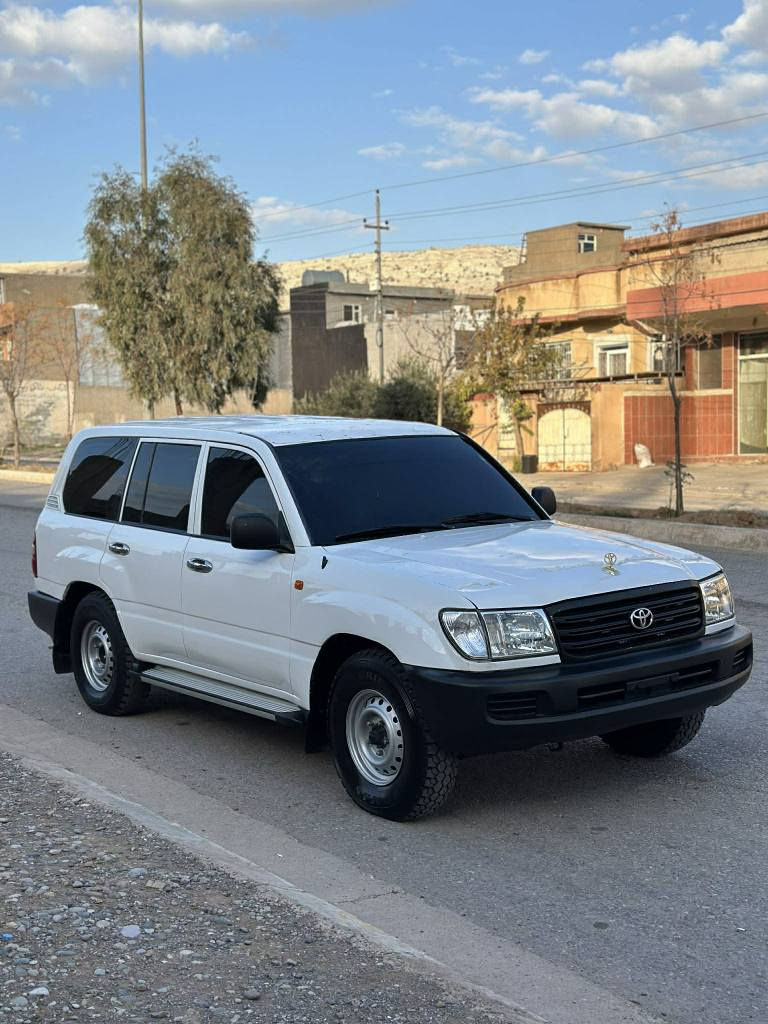 مؤنيكا ساغه علوجه  مؤديل ٢٠٠٤ تؤماتيك ده شبول به رز ده عمو ليدراوي هيج نييه په مپه له سه ر ساغه ي ١٨٠ هه زار رؤيشتوه سه يا ره كه سفر سفره جالو شوختي نييه گيرو مه كينه به شه رتي ١٠ وه ستا جركه ي تيدا نييه توندوتؤله هه موو گياني به شه رت سحري ٩٠ گه لاو مجاليكي برايانه *********** السليمانية, العراق
