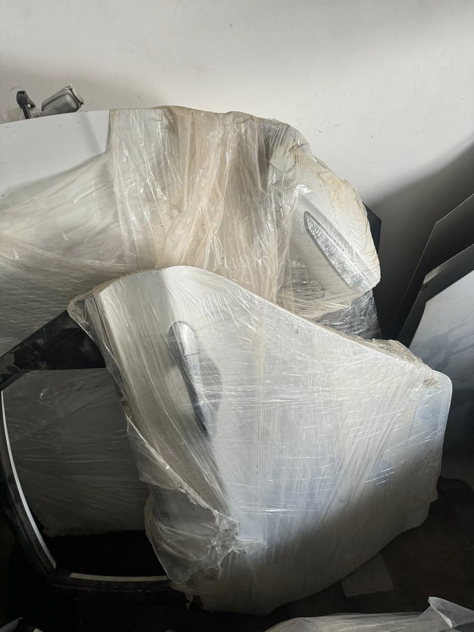 تخم بوب سوناتا خليجي 2011لون ابيض ثلجي مال حاويه جدد
***********
