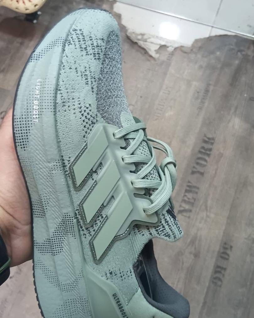 🔥👟 من بيج تيتو للأحذية 👟🔥

وصلتكم أحدث الإصدارات وأرقى الموديلات من أشهر الماركات العالمية، بتصاميم عصرية وجودة عالية تناسب جميع الأذواق.

✅ موديلات جديدة ومميزة
✅ قياسات وألوان متعددة
✅ أحذية رياضية وكاجوال
✅ أسعار منافسة وخدمة مميزة

✨ كل ما هو جديد ومختلف تجده عند بيج تيتو ✨
لا تفوّت فرصة اقتناء أحدث الموديلات، راسلونا عبر الصفحة للحجز والاستفسار 📩

بيج تيتو… عنوان الأناقة والتميز في كل خطوة 👟🔥


**إذا كنت صاحب هذا الإعلان وتريد حذفه لأي سبب، رجاءا أرسل رسالة إلى الدعم الفني**