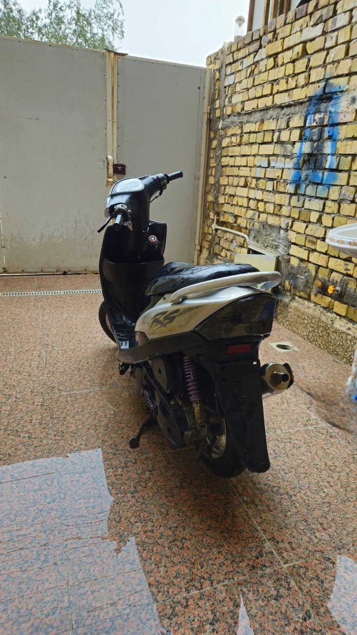 ماكس 55 شلعه ومعدل
ماكس بلاديه مفتوحه مسويها 55 مو كايمه 
                                     غراضها بلاديه كلها سودات كفرات 
بيها ويلات وصالنصه ستيل 
800 وبيها مجال
خاص ***********
