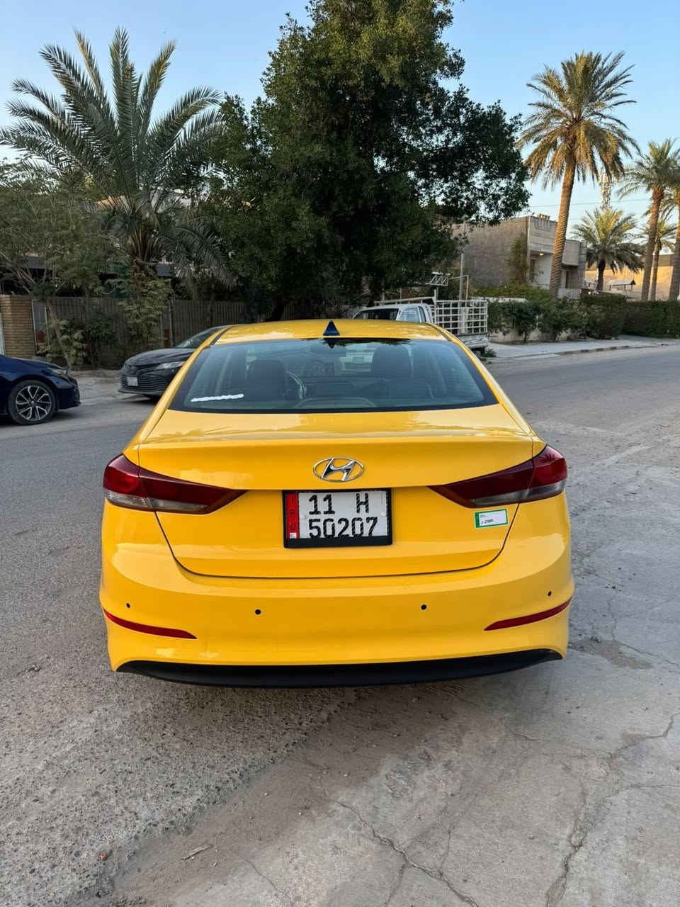 سلام عليكم
2017
النترا للبيع وارد امريكي حادث فقط جاملغ بدون لغد شاصي 
مكفوله من لدواخل 
كير مكينه مكفول 
رقم بغداد بسمي 
 ماشيه 90
سياره فول عده لفتحه 

تخم تاير صدر جديد 
جاهزه سونار مرفق بل منشور وصور الحادث 
السعر اتصال ***********
