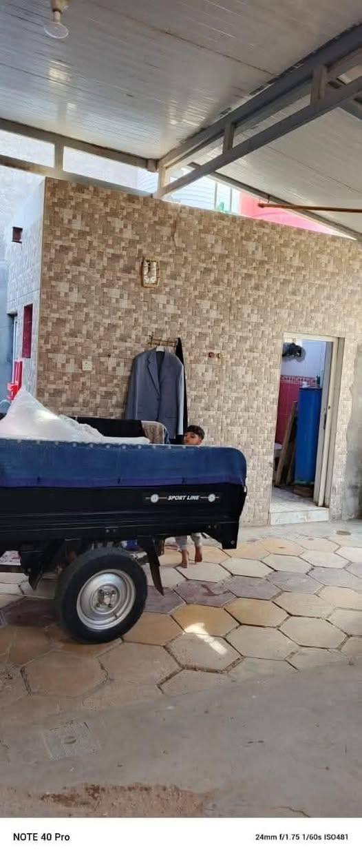 /بيت للبيع/ حي الحكم/

الموقع// قريب جدا لصيدلية زمزم/ثاني بيت عن شارع 20

طابقين

سنة البناء 2004عكاده/طابق ثاني ثلاث غرف واصل للسقف 

المساحه 255م

***********
