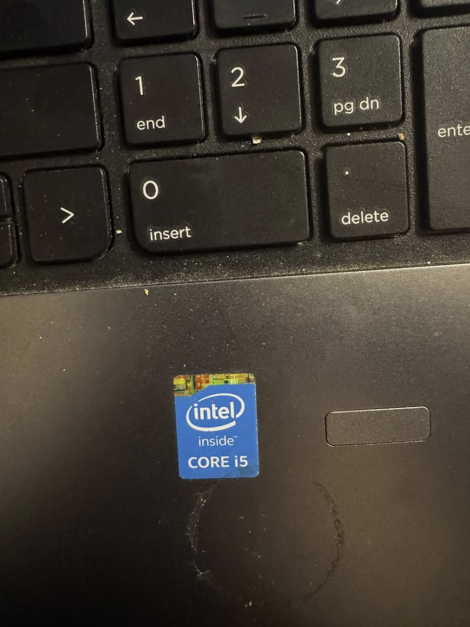 بيع لابتوب نظيف وحلو الله شاهد بس ما أعرف بية يريد أخي يتواصل وياي وأنا بخدمتكم حبايبي***********
