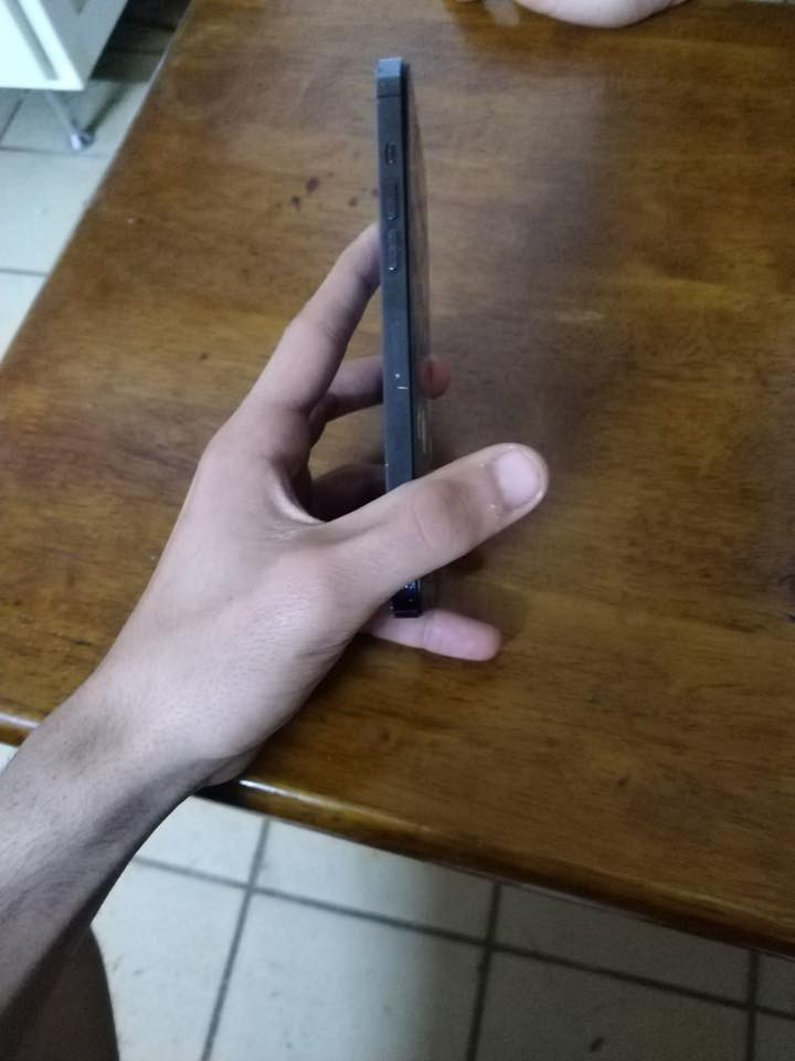 12برو ماكس
مبدل فقط شاشه 
سعر ٣٥٠ وبي مجال 
***********
