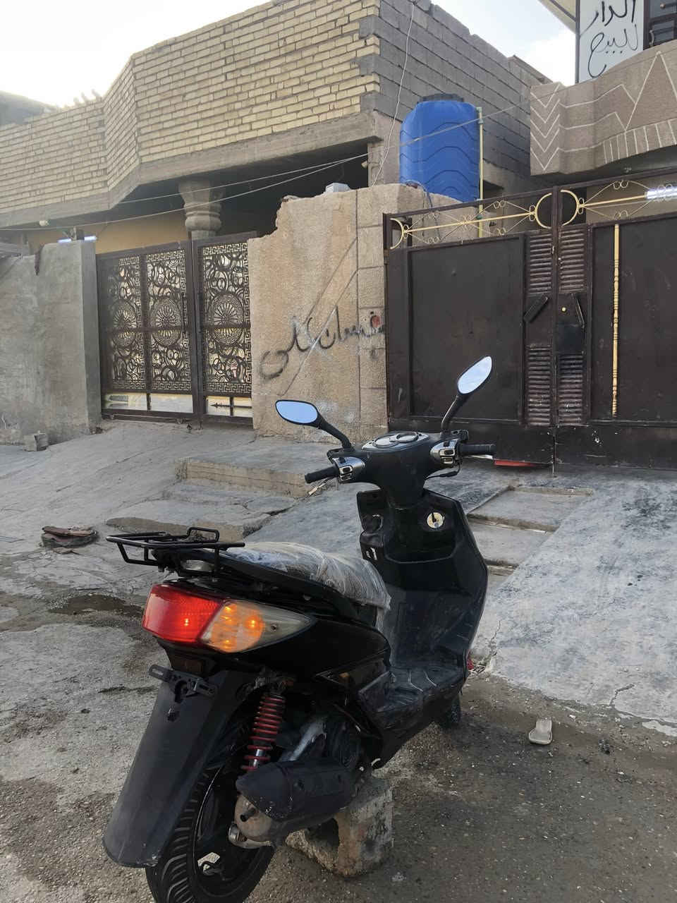 السلام عليكم سكنز فحل ١٤٠
كفاله نضافه فول مكينه تخبل سلف هندر كهربائيات كله شغالة زنون ثلجي واصفر مكينه ناعمه حيل 
سعر٤٥٠
مكاني بغداد ابو غريب


**إذا كنت صاحب هذا الإعلان وتريد حذفه لأي سبب، رجاءا أرسل رسالة إلى الدعم الفني**