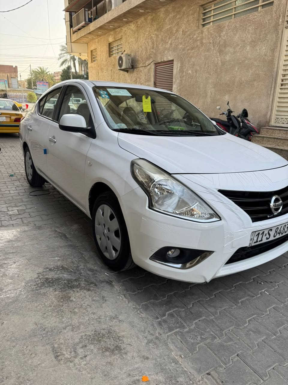 سلام عليكم عندي سني هندي لبيع موديل 22 رقم بغداد الدولي الجديد (بسمي) ماشيه 52 الف مكاني بغداد الكرخ مكفوله من ضربه وصبغ بيه فقط بارد على كد شبر بل جاملغ الامامي رقم تلفون ***********
