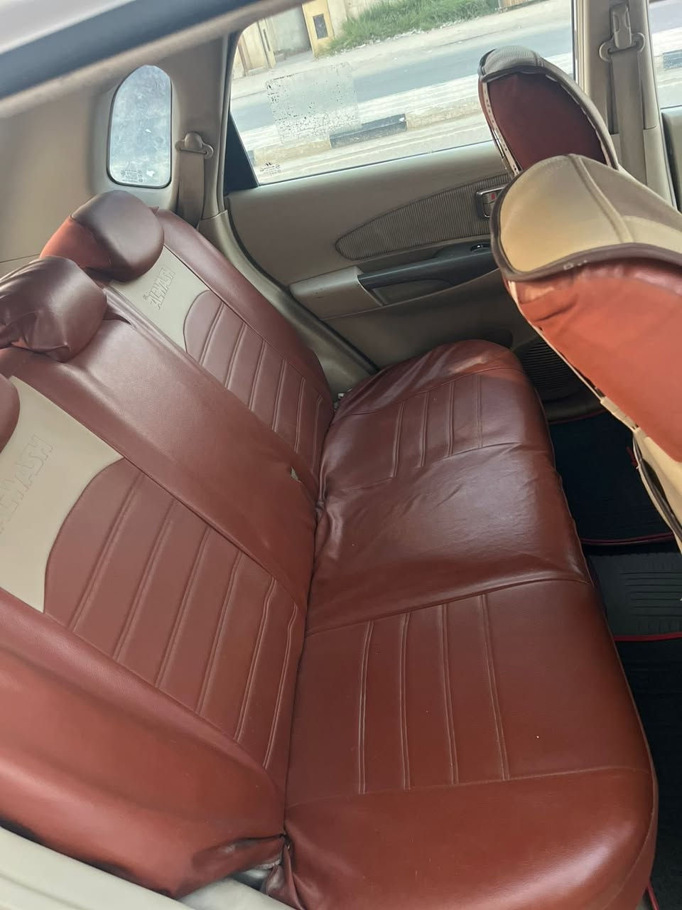 توسان 2007 خليجي V6/2700 جديده ✨

كفاله عامه فقط بارد بالجاملغ  الامامي الايمن  

🔺رقم ذي قار هزه جديده رقم دولي 
🔺العنوان / ناصريه _ مركز 
🔺سياره مكينه حير حداديه جاهزه من كلشي 
🔺شاشه تاب 
🔺كشنات دوشمه جلد
🔺 السعر : 115 وبيها مجال 

***********🔺
