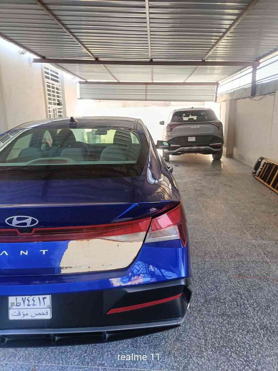 السلام عليكم
الانترا موديل 24 
محرك 2000 دوش بانزين
سياره منفيس بااسمي 
ماشيه 29
السعر 145 وبيها مجال
السونر مع رقم الشاصي مرفق بلصور 
مكاني بغداد الشماعيه ***********
