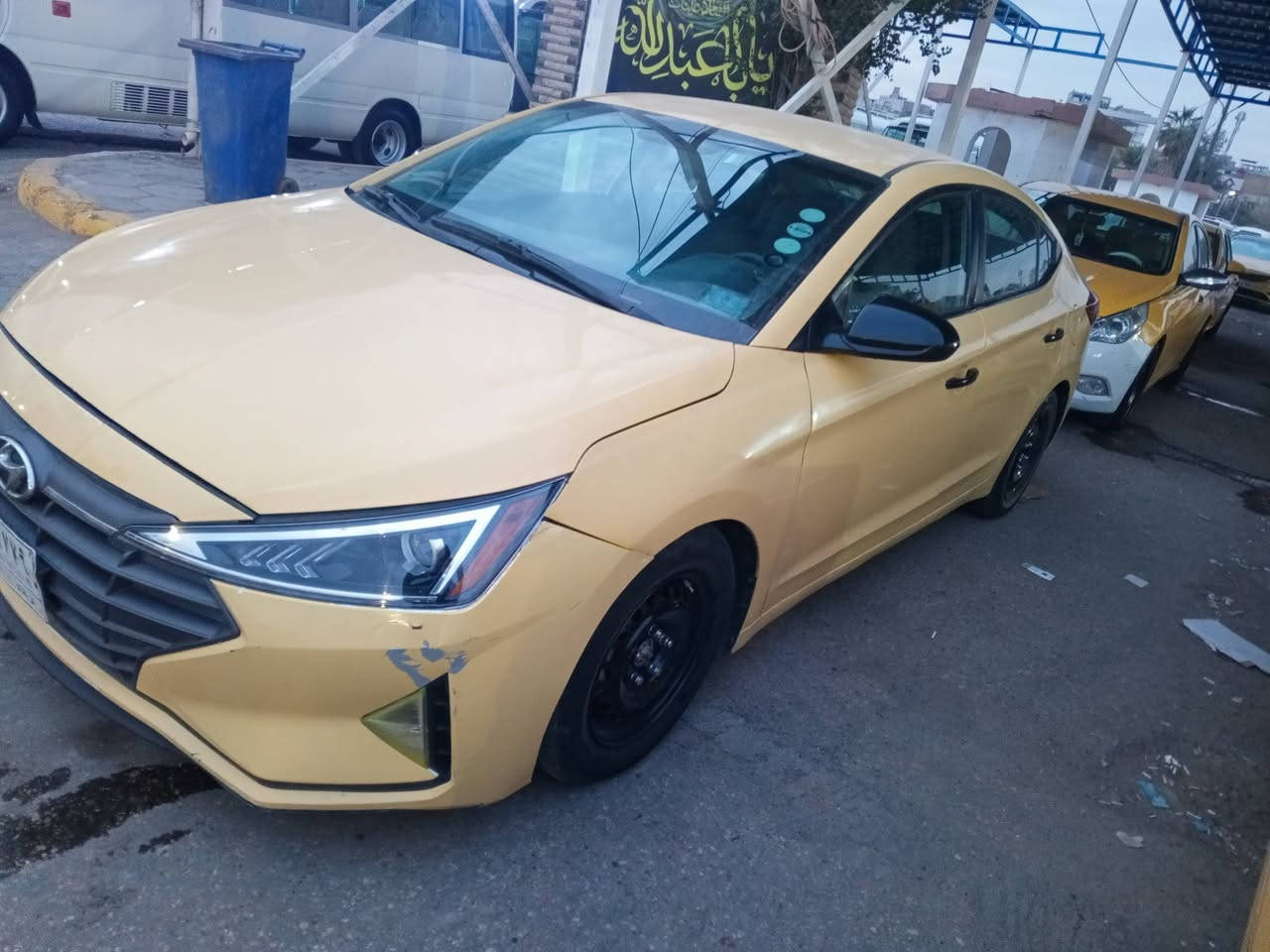 الانتره 19 رقم كربلاء بسمنه تحويل مصفره هيئه ومرور حادثها موضح بالصوره فقط باب مبدل خطها كربلاء بغداد مكينه لاتبخير ولاتنقيص كير اي تي تبريد منضومه كامله جديده منضومه زنون تخم تاير شاشه تاب السعر 130 وبيها مجال المكان كربلاء ***********
