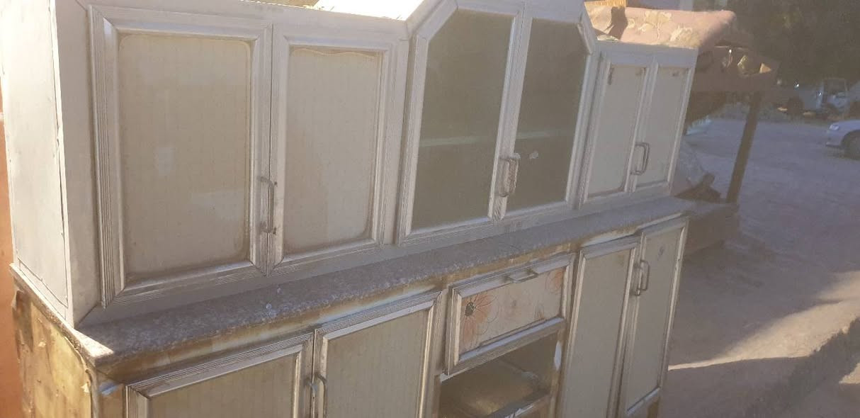 سلام عليكم اخواني واخواتي عندي هاي الغراض للبيع كلمن اوسعره والسعر على الخاص المكان شطره شعله قرب مطحنت جمعان شارع البنكله محل بالات هذا رقمي ***********
