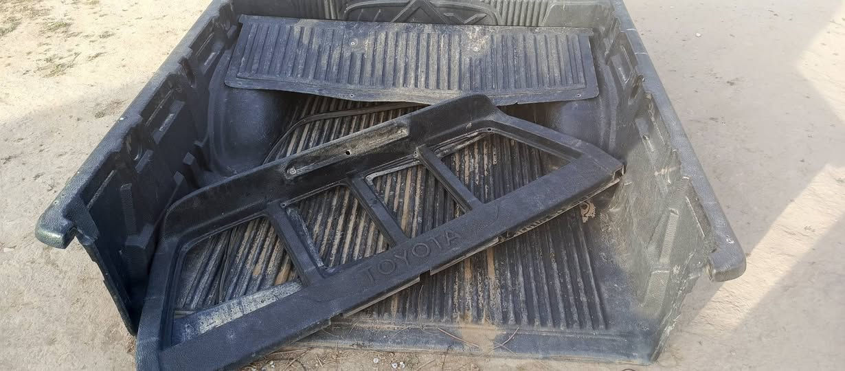 السلام وعليكم سبايدره واغلاف مال بيكم دبل من 98 ل 2005		$$***********
