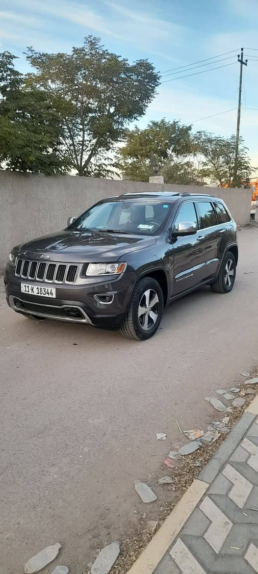 سلام عليكم جيب 2014 فول مواصفات محرك 6 سلندر سياره جديده ومال بيت رقمه بغداد مشروع وطني بسمي رقم جديد هزه جديده كير محرك صدر جديد مراوس أو لبيع مكاني بغداد الدوره  سياره بدون يرباك بيه خشم جملغ والبنيد وبيه باب كلير رقمي *********** السعر 185 بغداد, العراق
