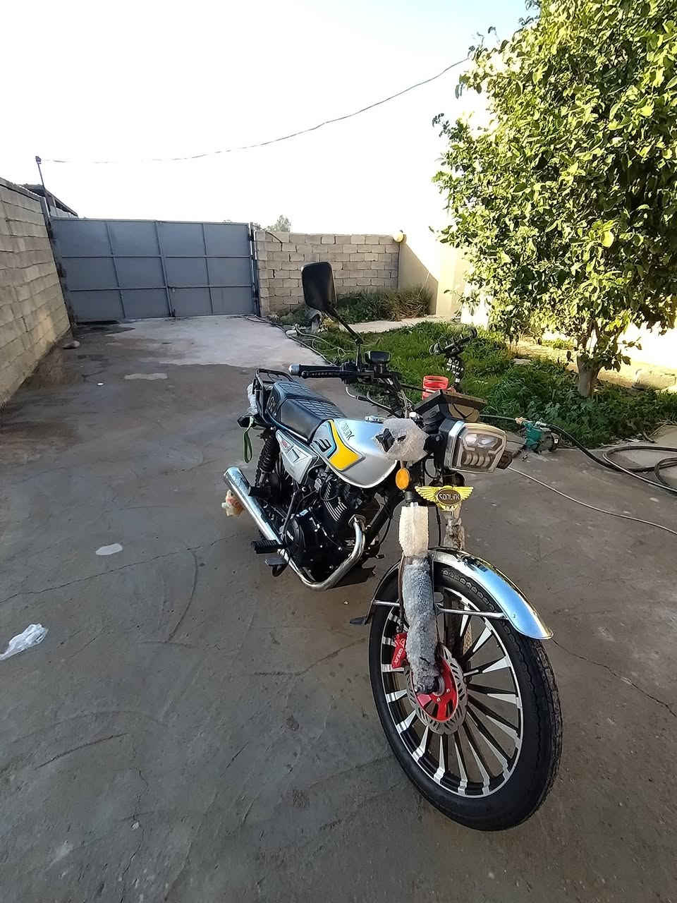 سلام عليكم دراجه البيع موديل 25  دراجه جديده الشراي يجي خاص ***********
