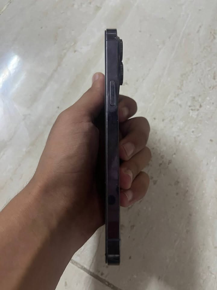 للبيع آيفون ١٤ برو ماكس مبدل شاشه فقط والضهر مكسور بطاريه ٨٠ جهاز كلش نضيف ذاكره ٢٥٦ دبل خط السعر ٦٢٥ التواصل على هذا الرقم فقط ***********
