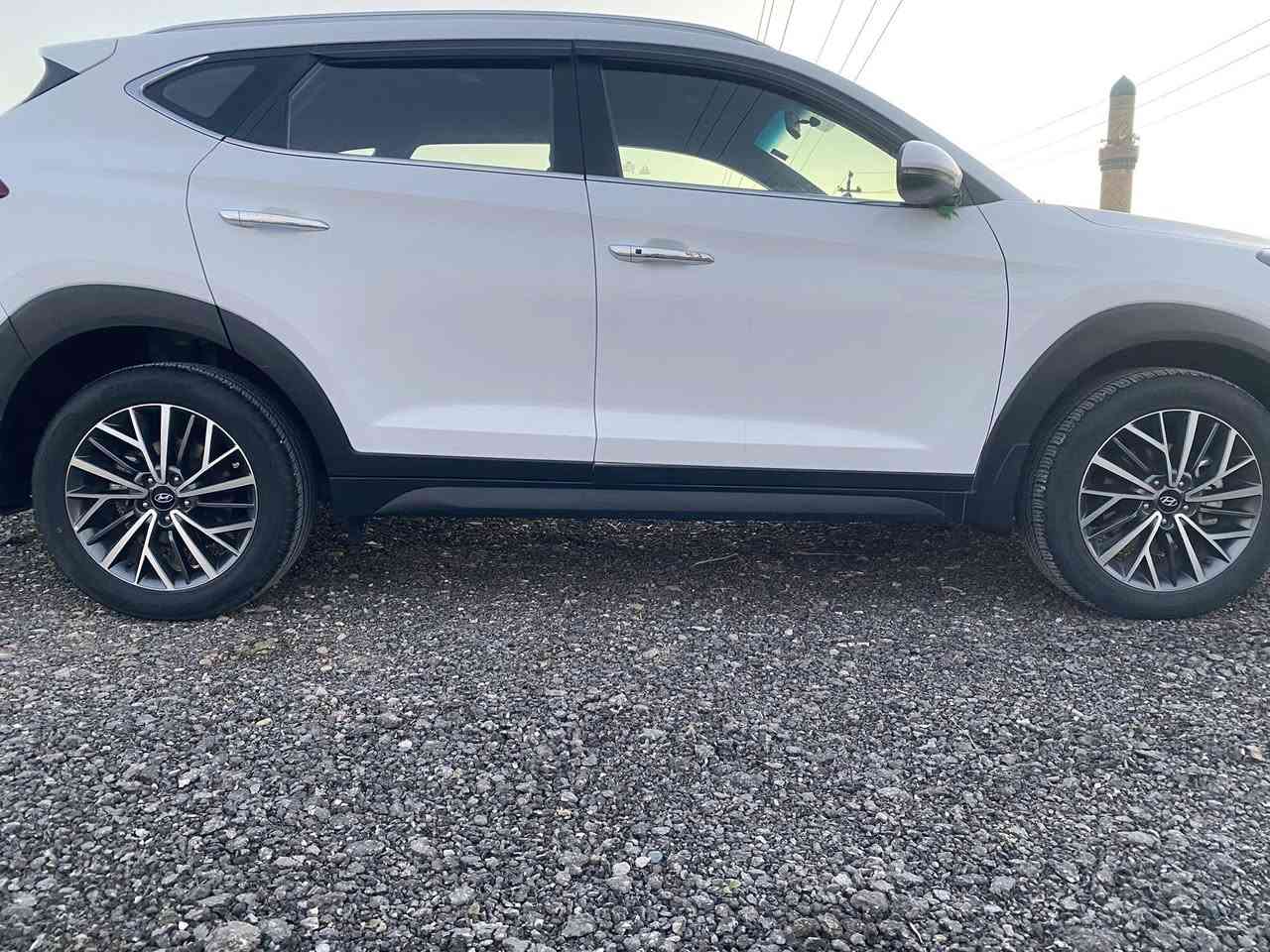 السلام عليكم للبيع توسان 2020 خليجي الكاصد  فول موصفات عده البانوراما بصمه مري شفط شاحن لاسلكي لايت زنون دوار   5 عدسات اشيار ترحيب كشن كهرباء  وبعد بيه موصفات السعر 195وبيها  مجال الشراي يتصل *********** ماشية 89
