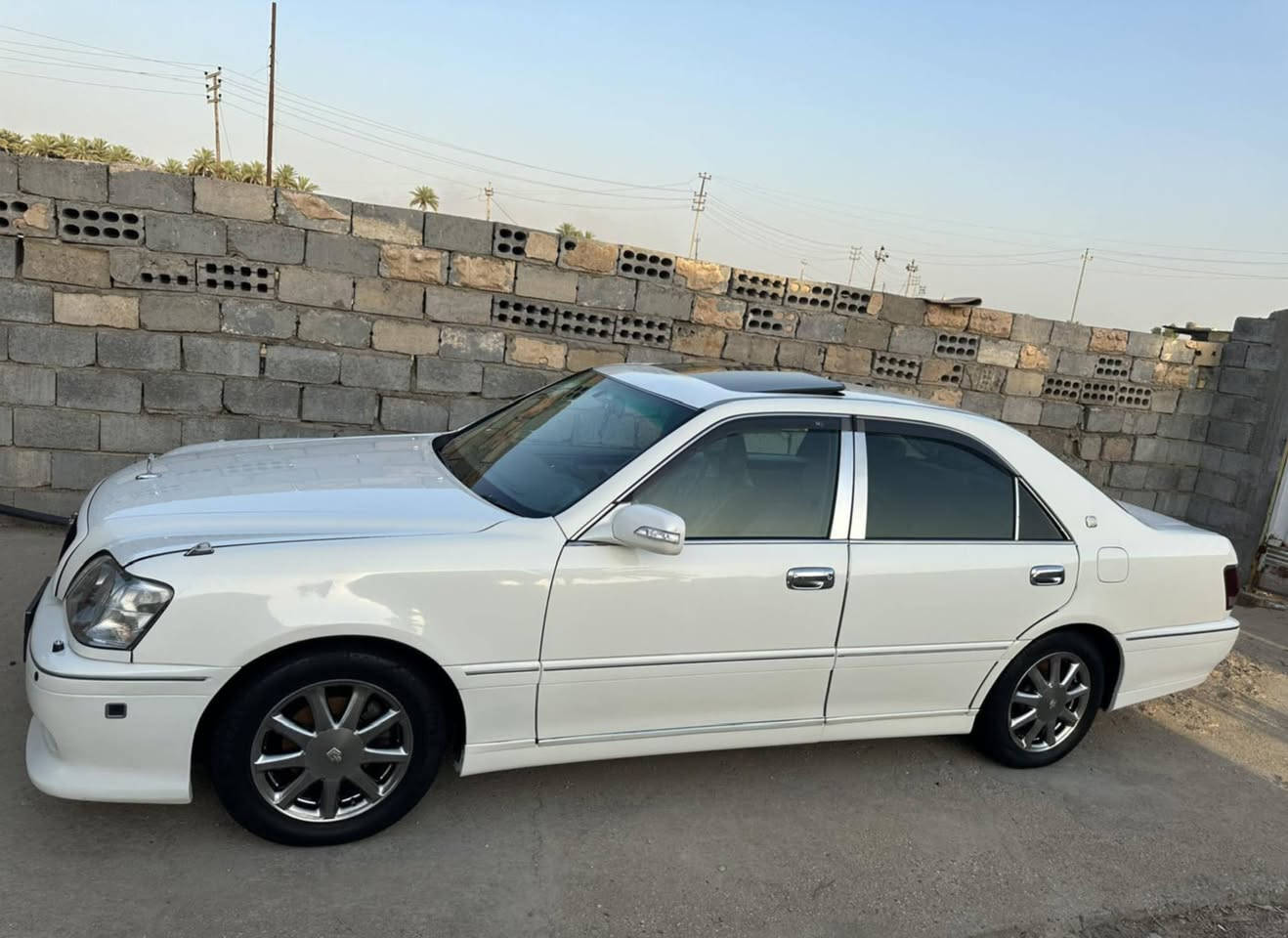 سلام عليكم
ملكة كراون رقم بصرة قرار 48 حرف( ز )تحويل بكل وقت 
محرك تيربو گير رياضي 
شاصي 75
فتحة سقف سلايت روف 
اريل امامي و اريل خلفي مال چكساره
كشنات كهرباء اربعه 
جلد
اشاير مري 
تبريد سبلت 
ارباكات تكم +كشنات
برده خلفيه
تحوير نجف فوك وجوى 
دشبول نجف (عارف العيساوي)درجه اولى 
تبريد مركزي 
استيرن كهرباء 
كاميرا خلفيه دوار
وبعد هواي بيه مواصفات السعر 140 
او مراوس حسب القناعه 
السياره كصة قماره فقط المكان الديوانية  ***********
*********** واتساب
