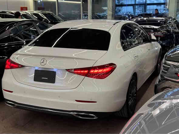 مارسيدس c-300 
2024 
5000 mil 
جامرلغ صبغ فقط بدون دواخل بدون ارباك 
سيارة موجودة بشركة صباح حسن سليمان اربيل شارع ١٠٠ م
سعر /٣٩٠٠٠$
للاستفسار 
*********** 
*********** أربيل
