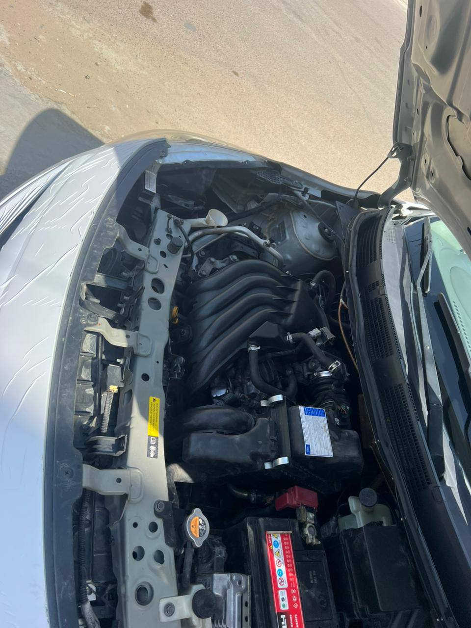 السلام عليكم نيسان صني موديل2015 بيها صبغ باب خلف السايق وبيها بارد جاملغ امامي وجاملغ خلفي هم بي بارد  السياره كامله من كلشي كبل للشارع السعر 80 قفل مكاني الدوره***********
